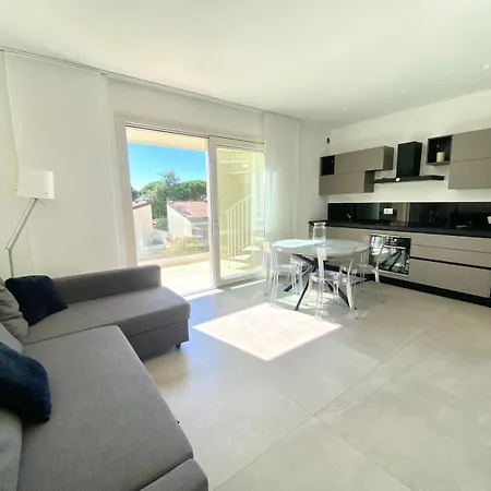 Vittoria Apartment *