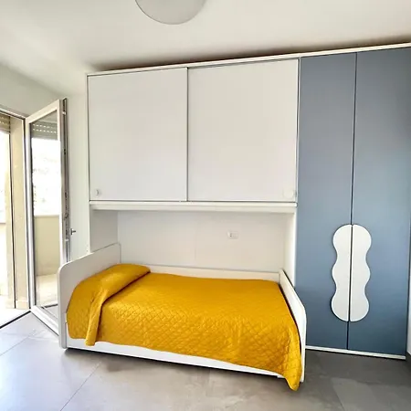 Vittoria Apartment Tirrenia