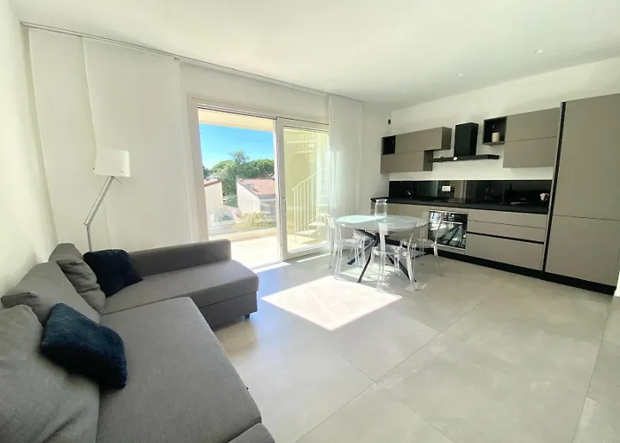 Vittoria Appartement *